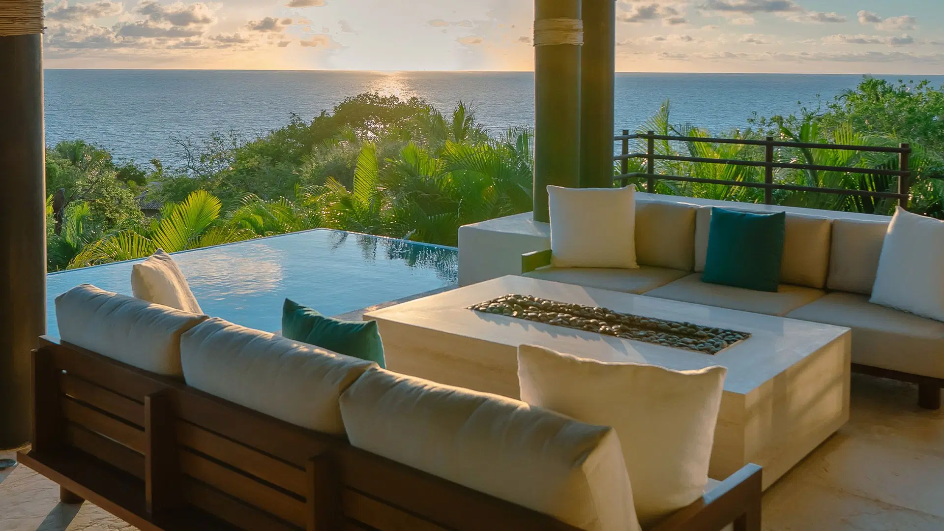 Four Seasons Oceanfront Villa 2027